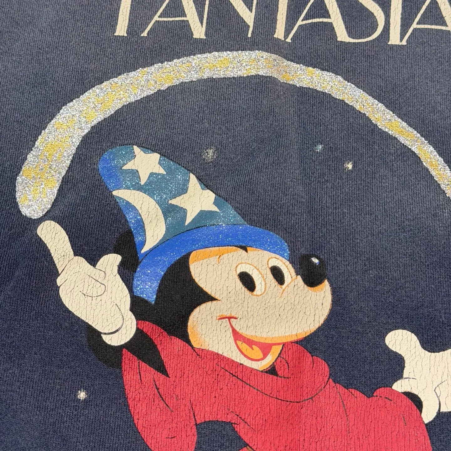 Correct accessories Printing details SAINT M×××××× Disney FANTASIA DNF_CREW N SWEAT/FANTSIA Mickey sweatshirt Assute dyed ready-made garments, oxidation and fading, multiple washes to make old wormhole damage treatment, simulated sun fading treatment, natural fading, customized Disney cooperation wash mark, correct main mark